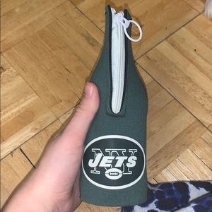 NWT JETS KOOZI